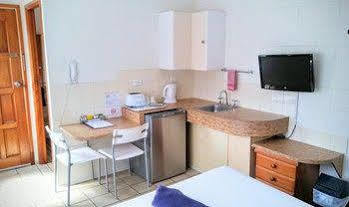 Aparthotel Paradise Court Units