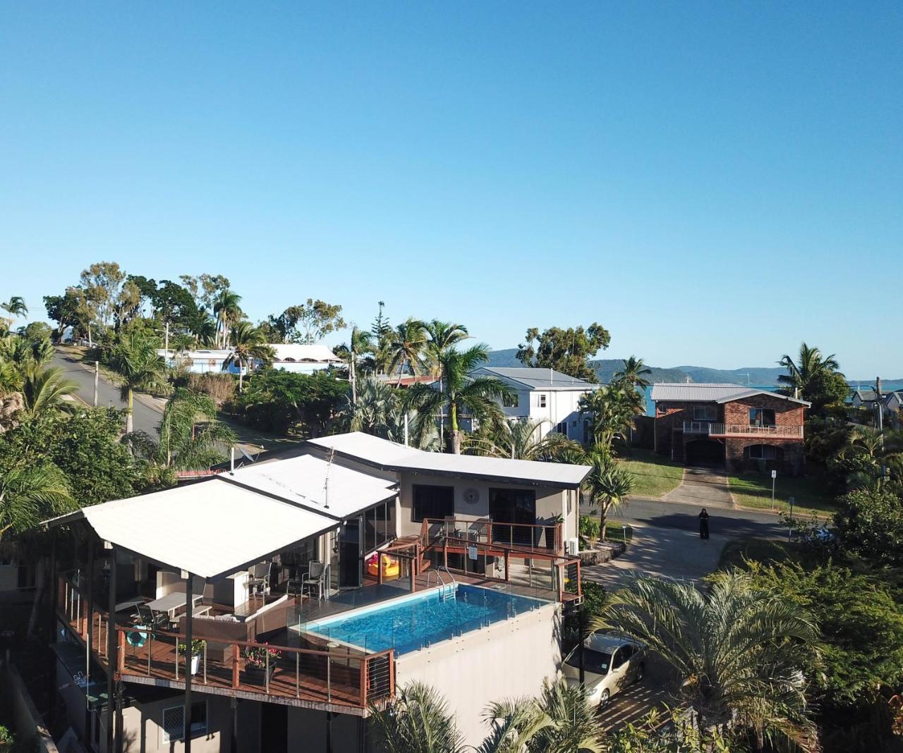 Holiday home Oasis On Oceanview - Airlie *