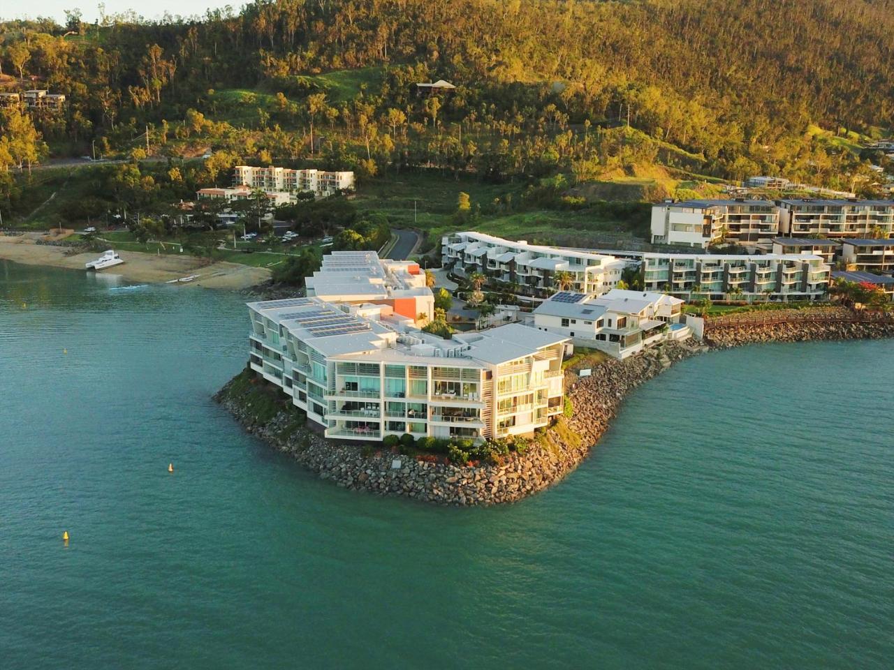 Peninsula Airlie Airlie Beach