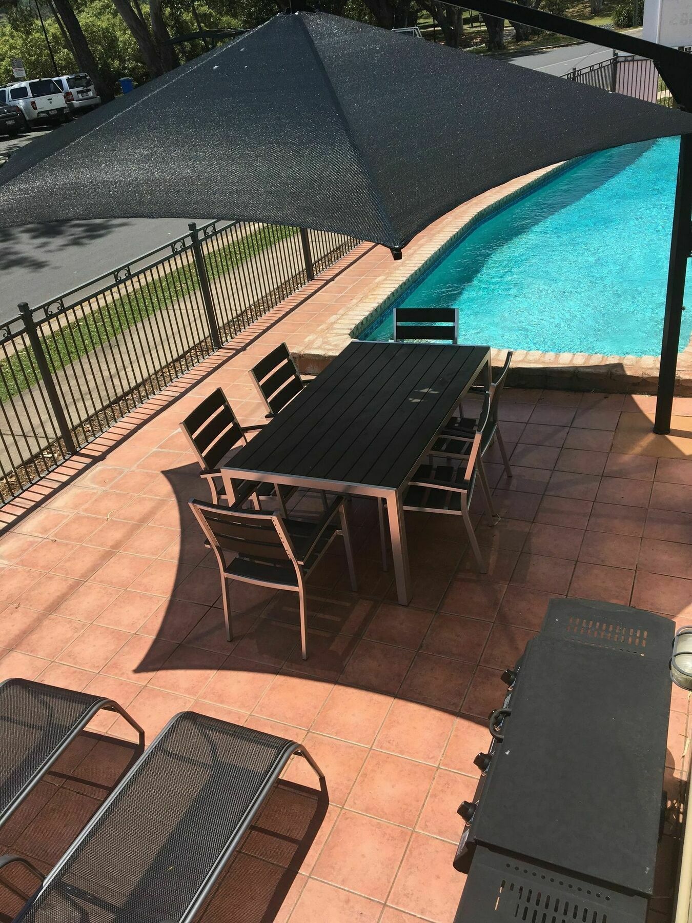 Whitsunday Waterfront Aparthotel