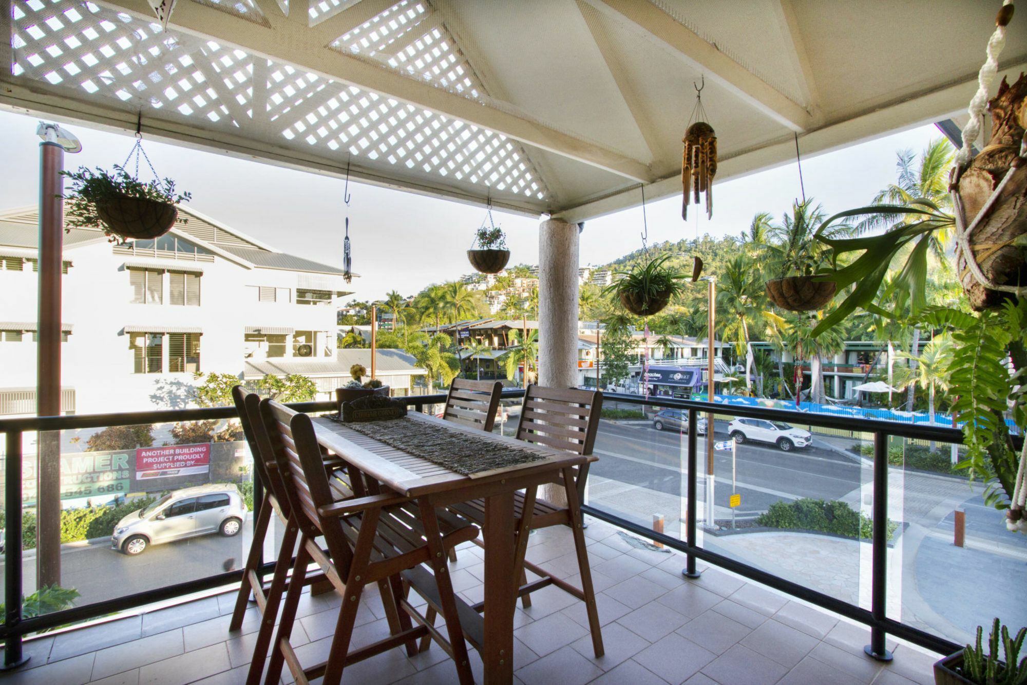 Frangipani Waters Main Street * Airlie Beach
