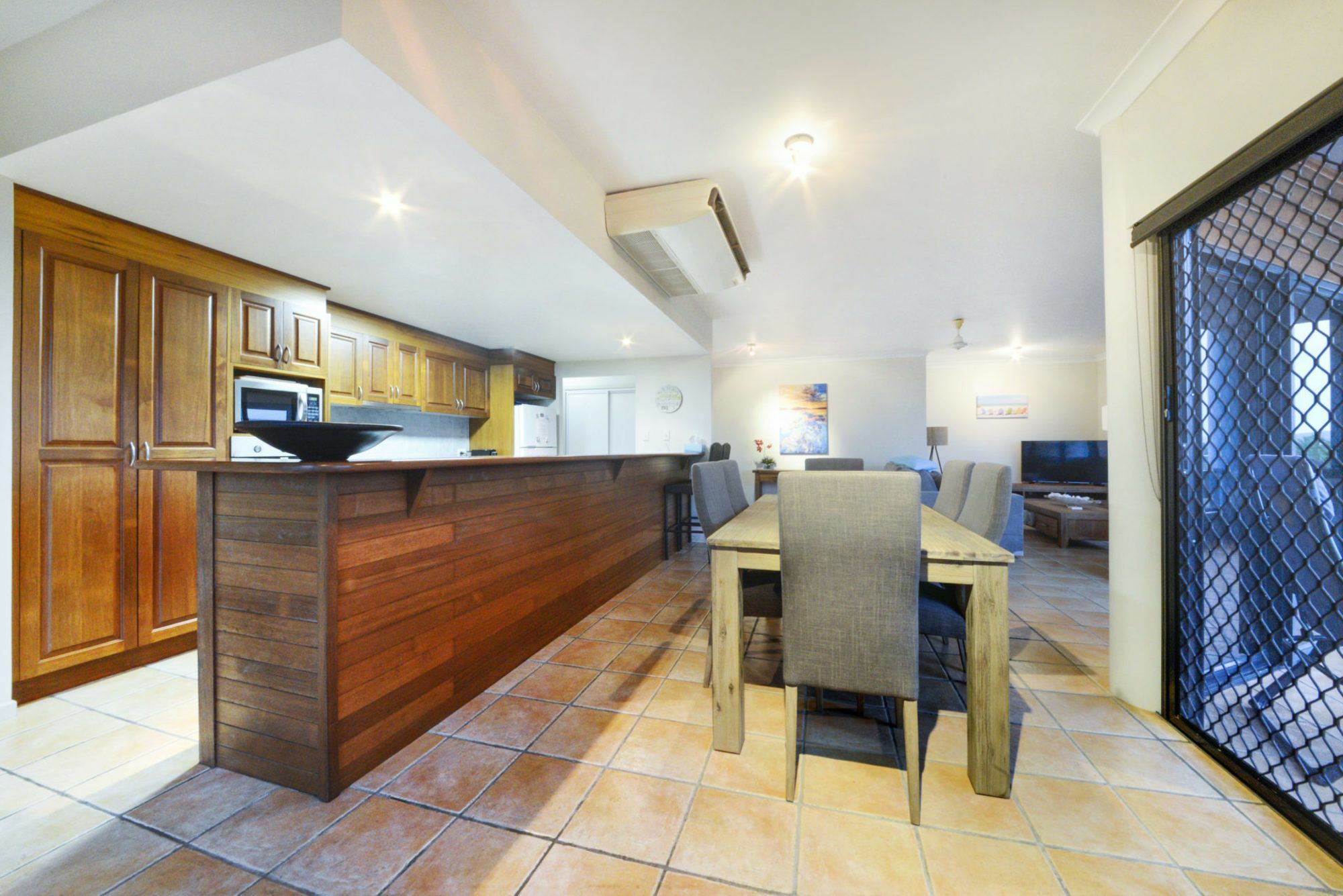 Airlie Harbour - Airlie Apartment Airlie Beach