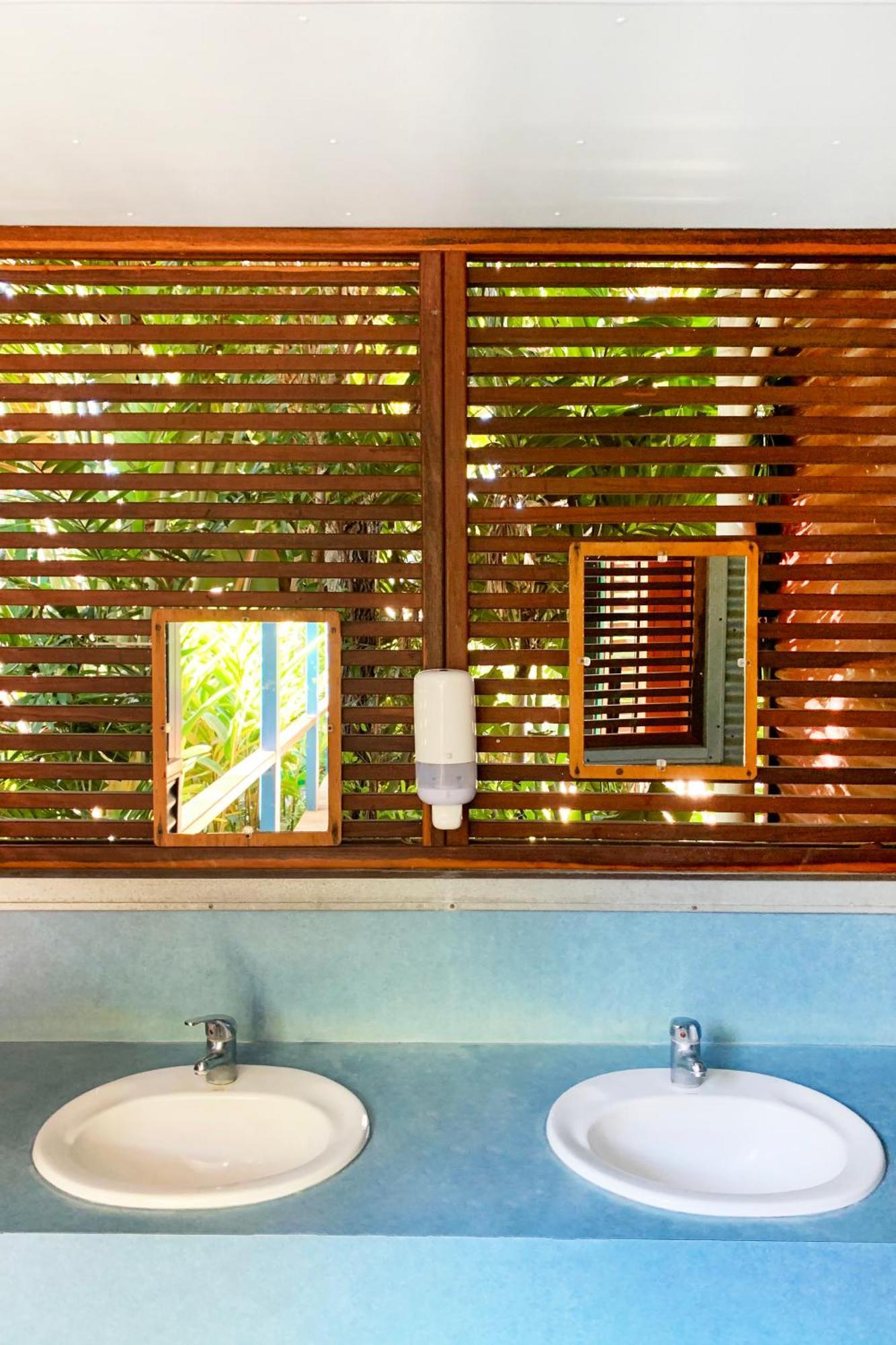 Airlie Magnums - Adults Only Campo de férias 3*