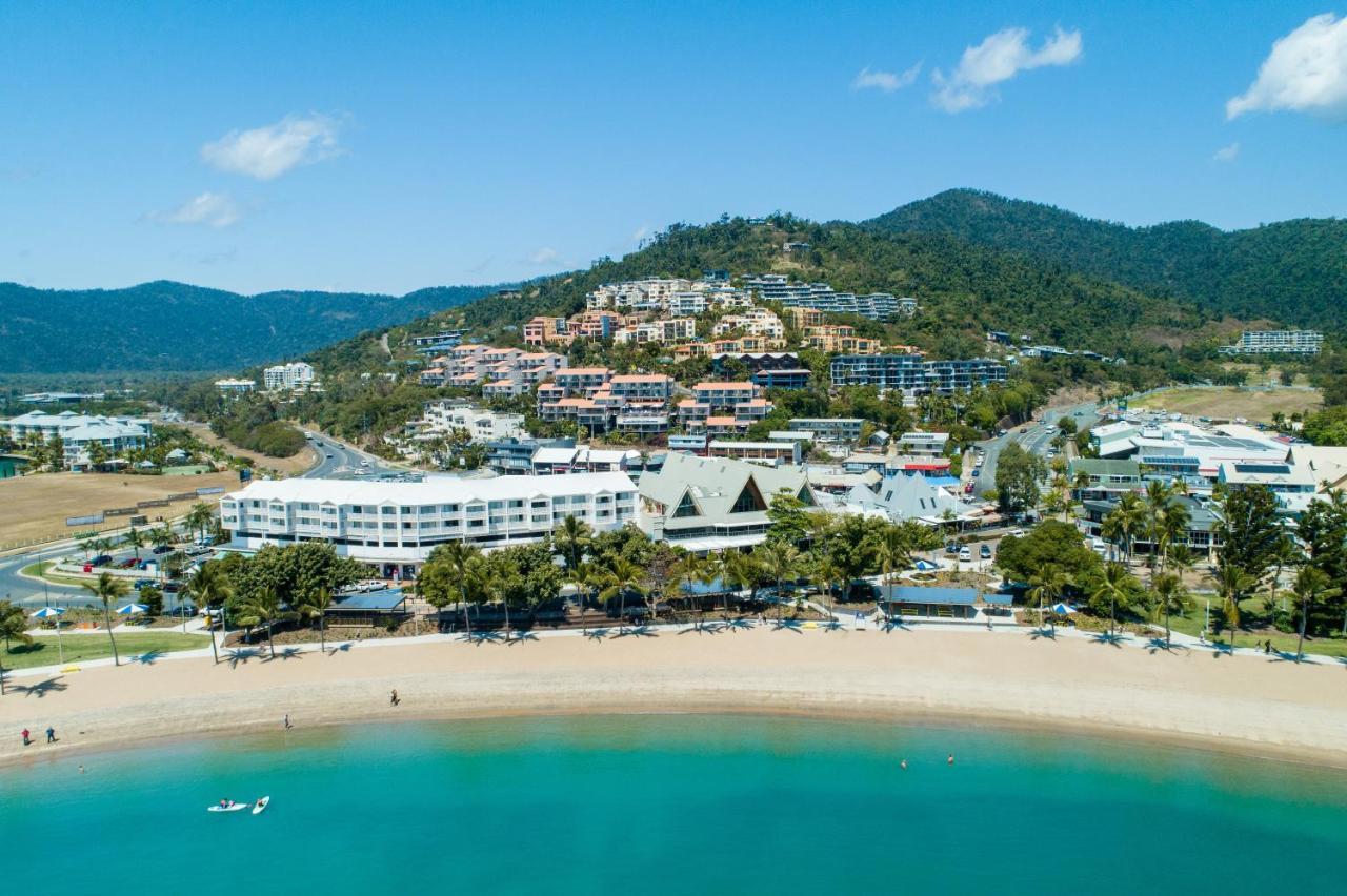 Mandalay Escape, Seclusion & Serenity With A Pool Holiday home
