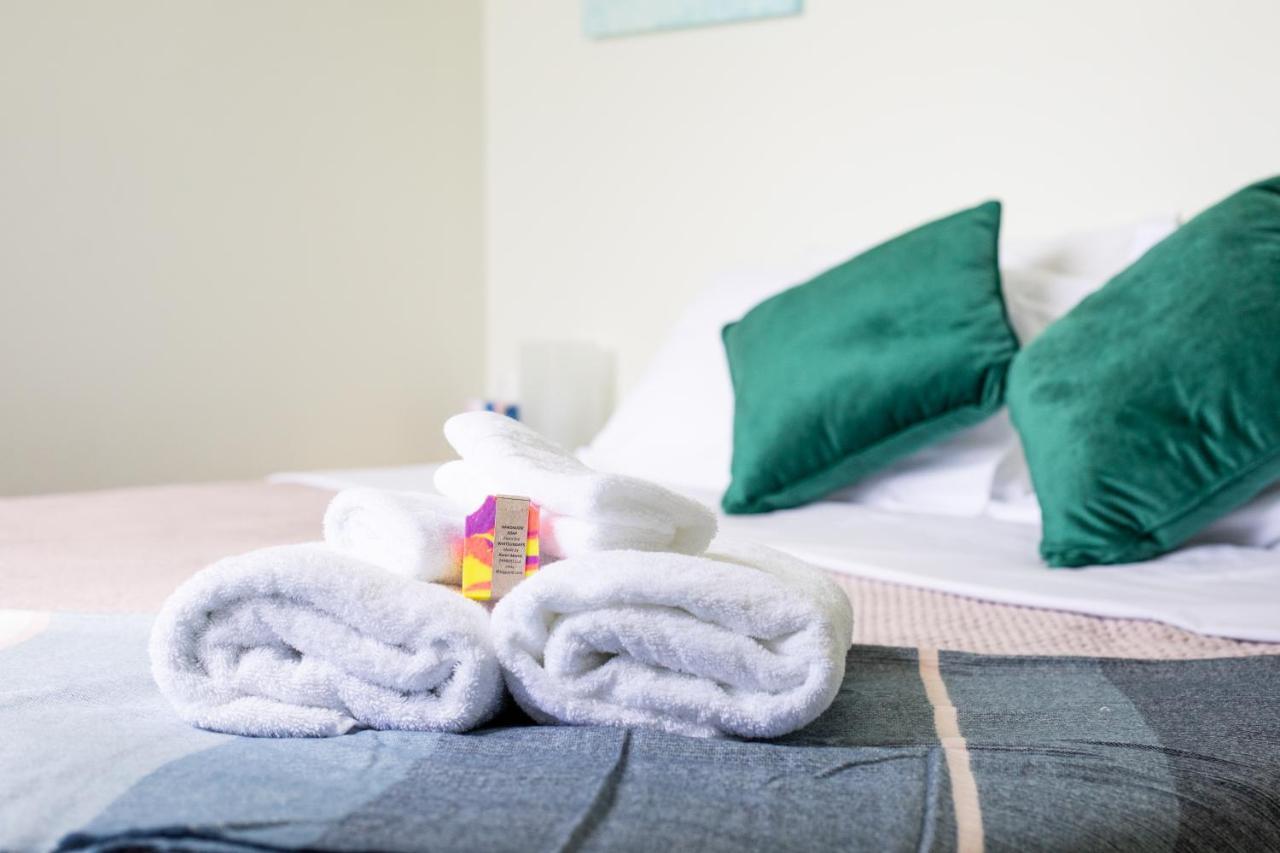 ☆airliedise☆no Hills☆5min Walk 2 Port Of Airlie/ferry Terminal☆wifi☆netflix * Airlie Beach