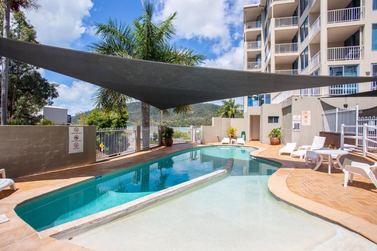 ☆airliedise☆no Hills☆5min Walk 2 Port Of Airlie/ferry Terminal☆wifi☆netflix Apartment *