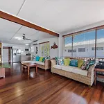 Airlie Getaway - Airlie Beach