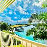 Absolute Luxury Marina Lifestyle At The Port Of Airlie Beach