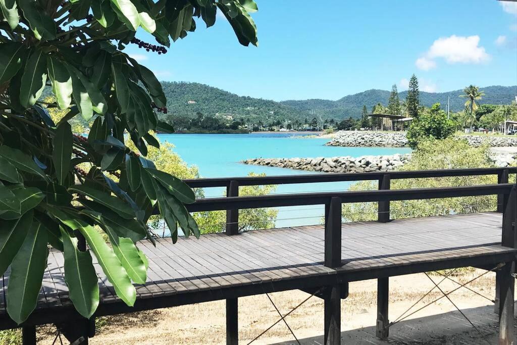 Lily Lamond, 2 - 6 Guests, Outdoor Hammock, 5 Min Walk To The Ocean, Airlie *