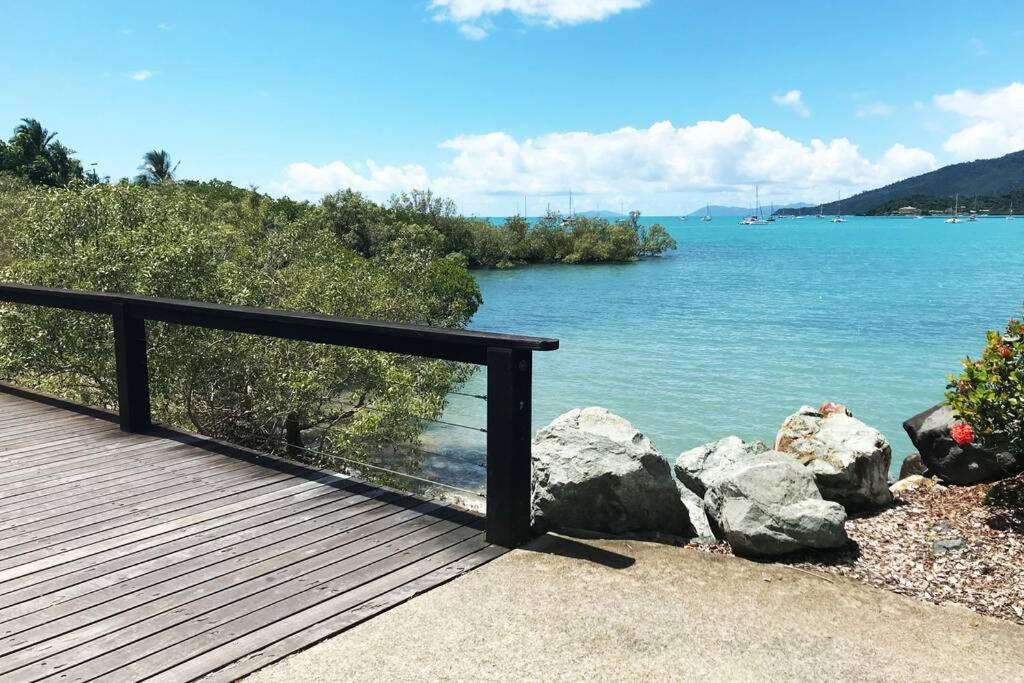 Lily Lamond, 2 - 6 Guests, Outdoor Hammock, 5 Min Walk To The Ocean, Airlie Holiday home Airlie Beach