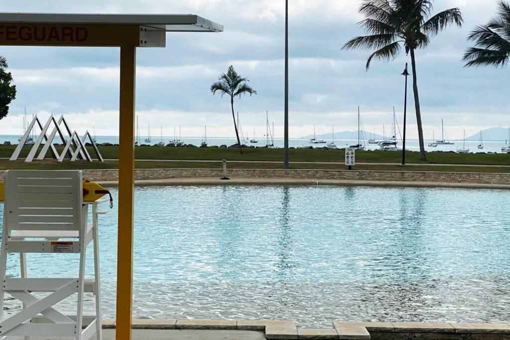 Lily Lamond, 2 - 6 Guests, Outdoor Hammock, 5 Min Walk To The Ocean, Airlie Airlie Beach