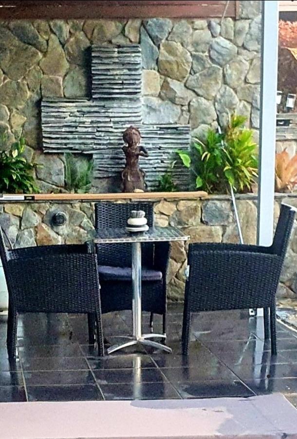 Bella Vista On Nara Pets Welcome Apartment Airlie Beach