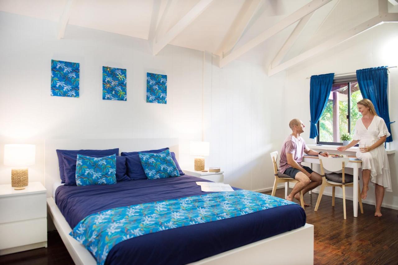 Airlie Magnums - Adults Only Holiday park