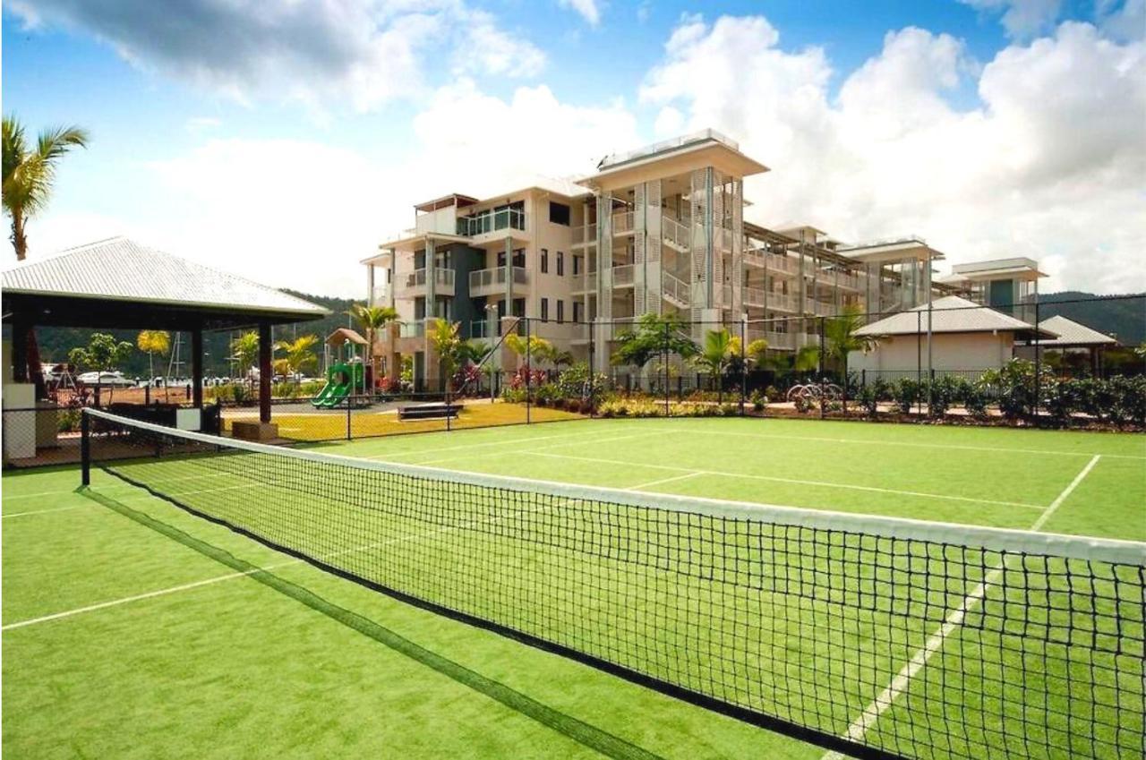 Absolute Luxury Marina Lifestyle At The Port Of Airlie * Airlie Beach