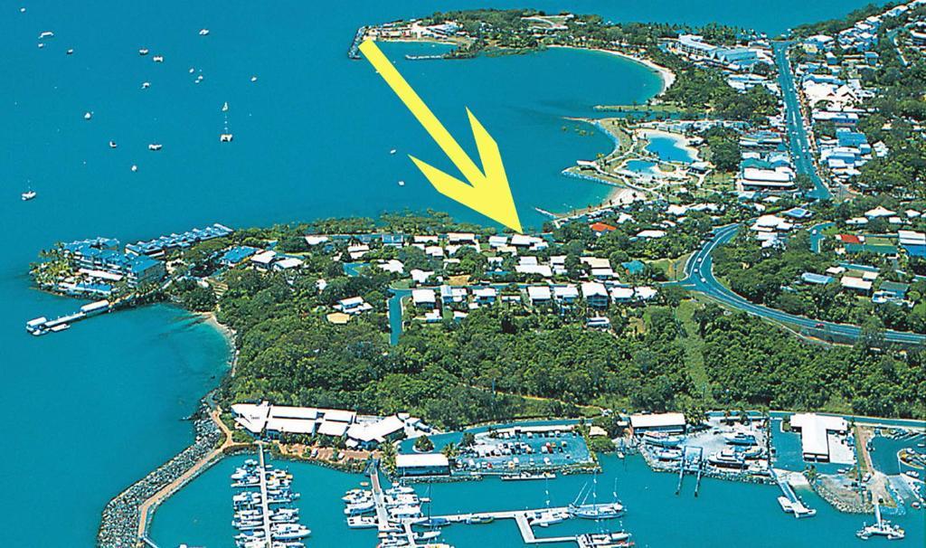 Airlie Waterfront Bed & Breakfast 4*