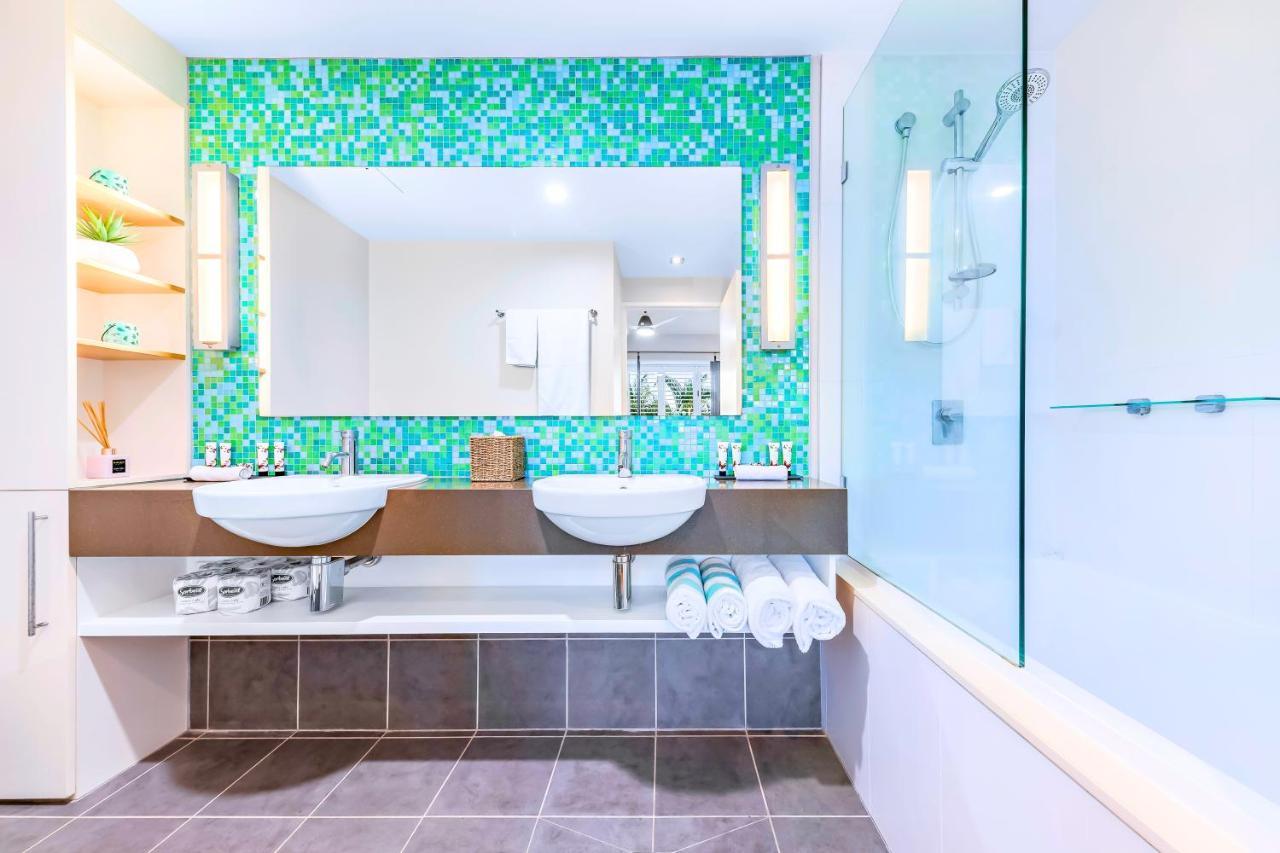 Absolute Luxury Marina Lifestyle At The Port Of Airlie Apartment