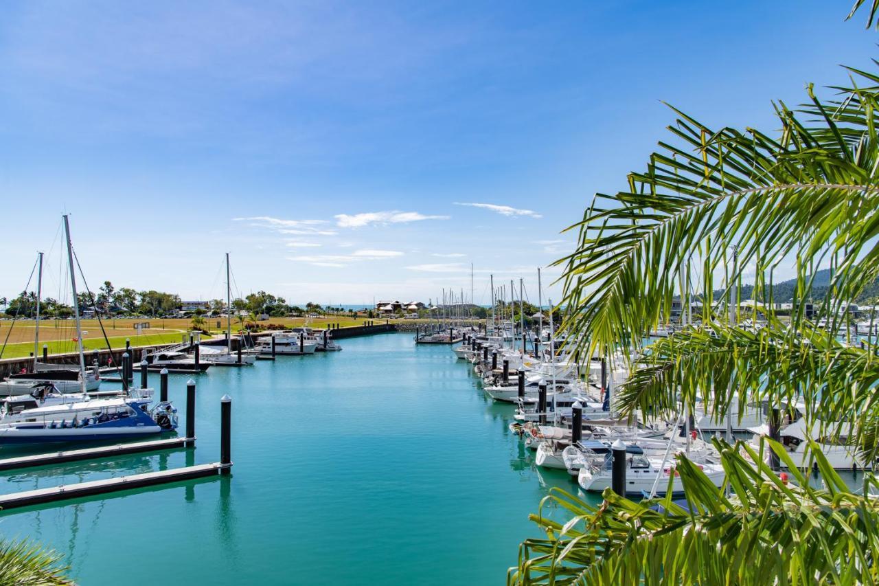 Absolute Luxury Marina Lifestyle At The Port Of Airlie * Airlie Beach