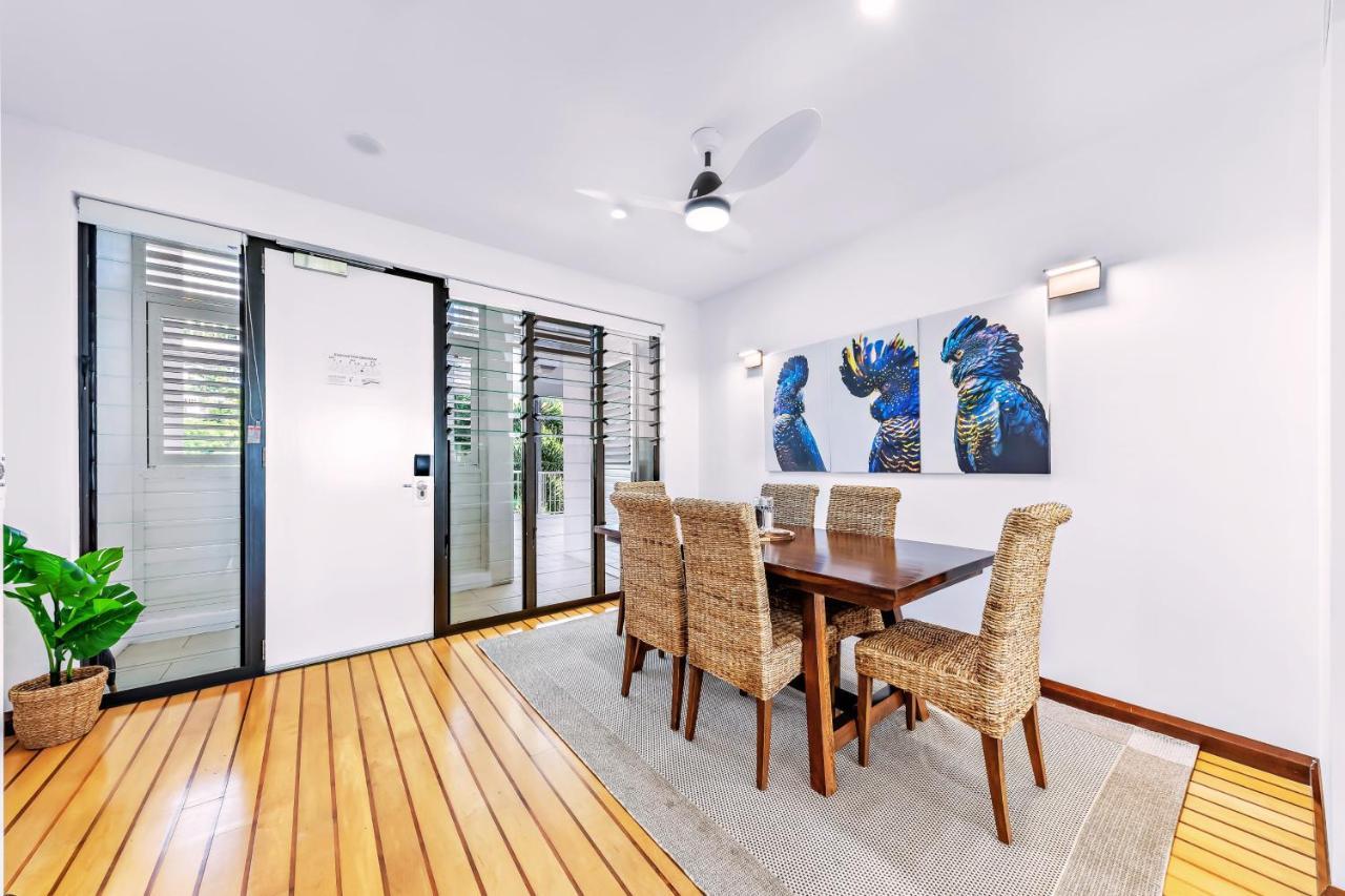 Absolute Luxury Marina Lifestyle At The Port Of Airlie Apartment