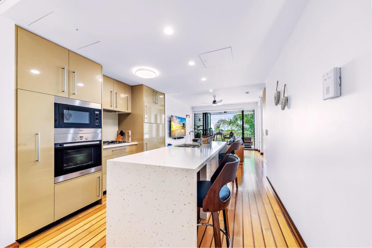 Absolute Luxury Marina Lifestyle At The Port Of Airlie Apartment