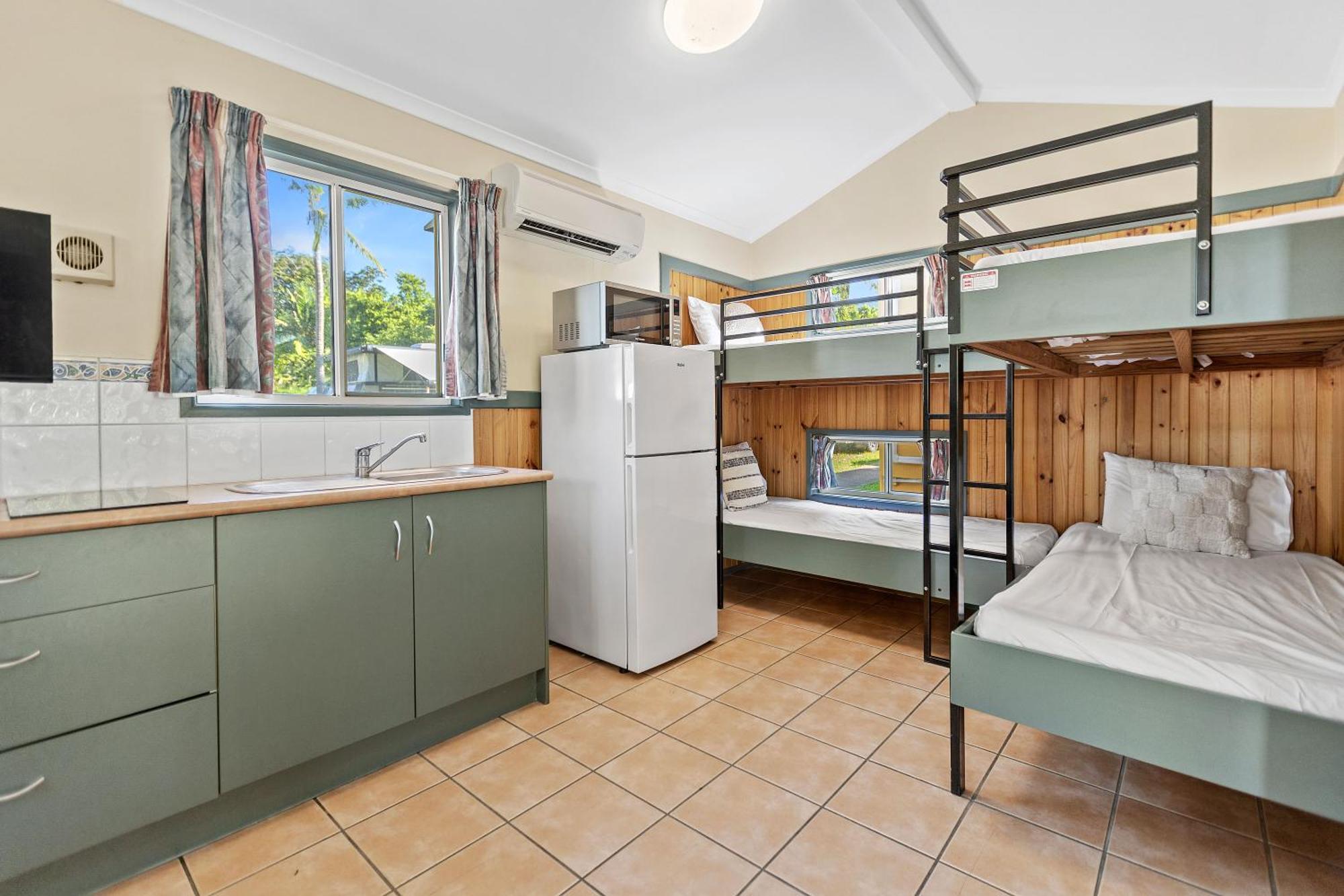 Holiday park Tasman - Airlie 3*