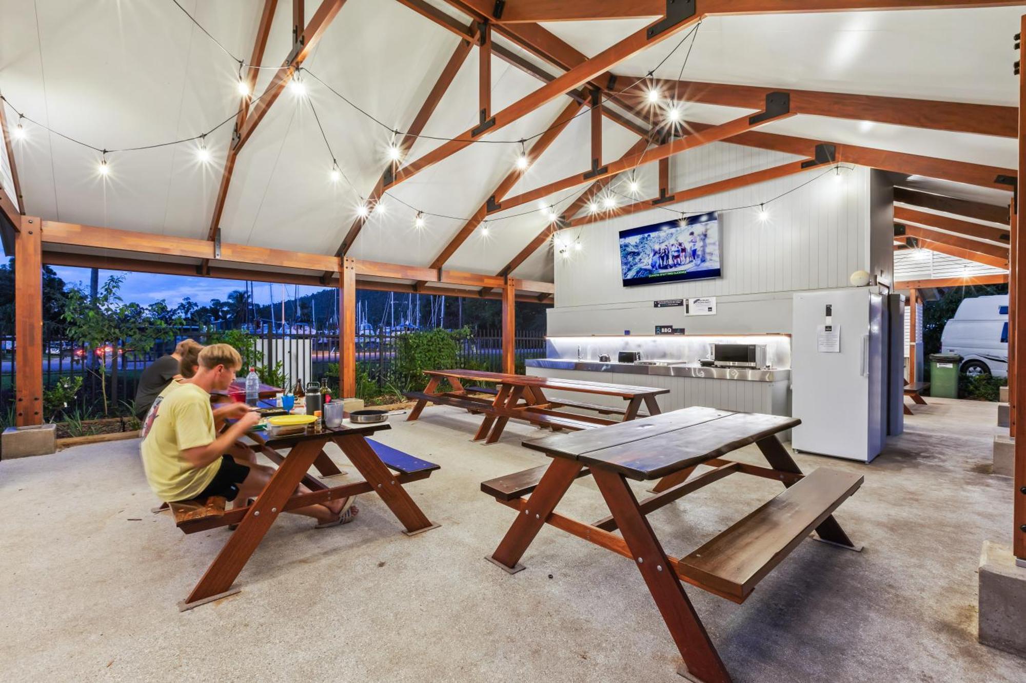 Tasman - Airlie Holiday park