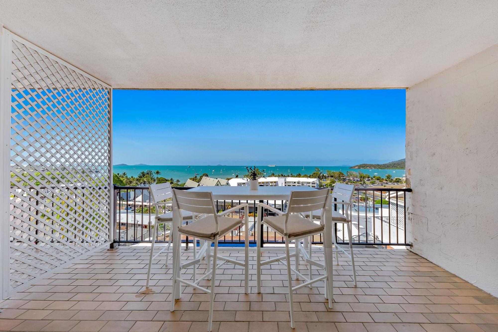 Apartment Ocean View 14a Airlie Beach