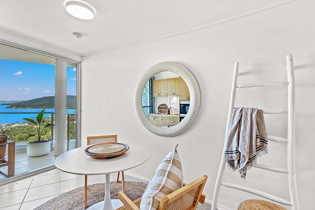 Breezes By The Sea * Airlie Beach