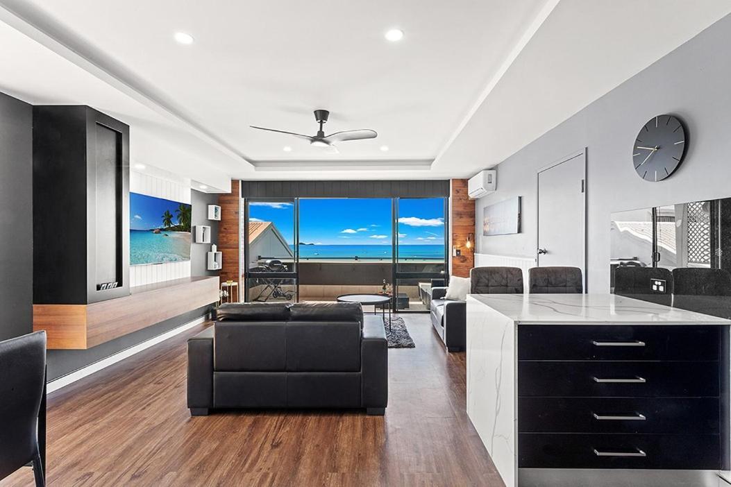 Luna Solis * Airlie Beach