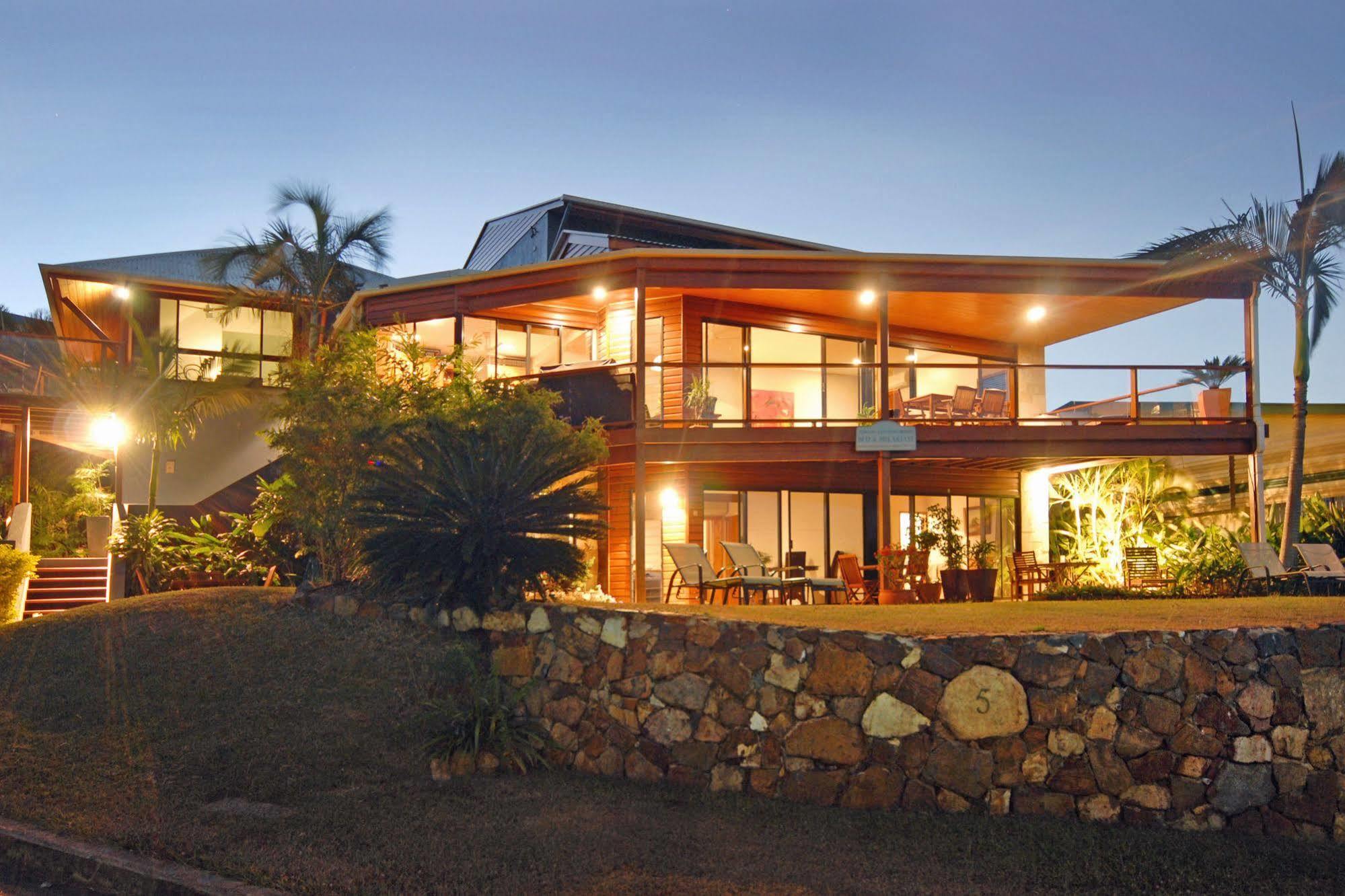 Bed & Breakfast Airlie Waterfront Airlie Beach