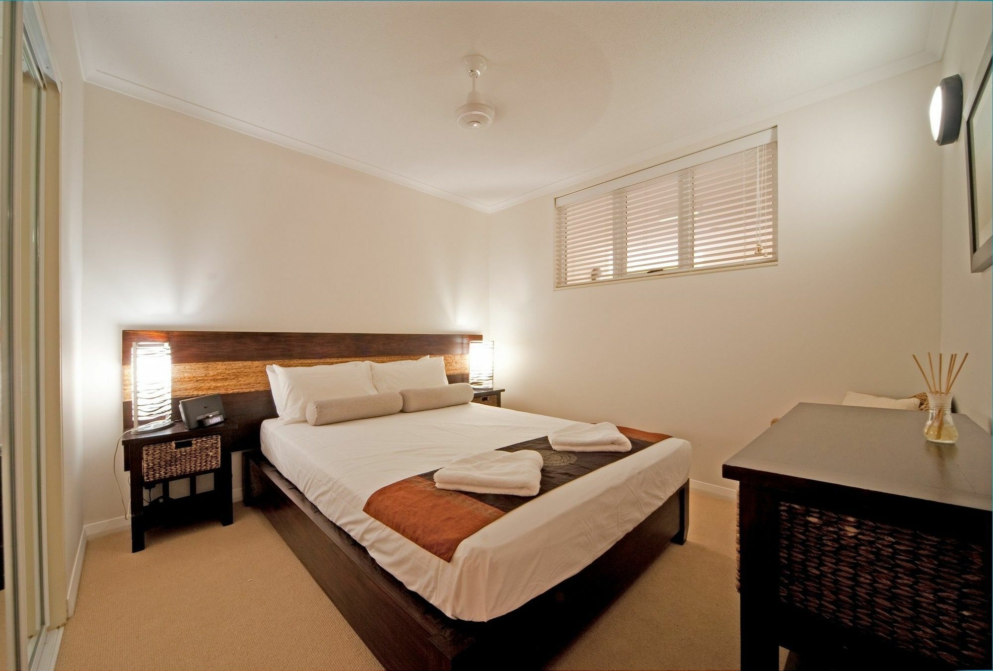 Apartment 2011 Hermitage Drive - Airlie *