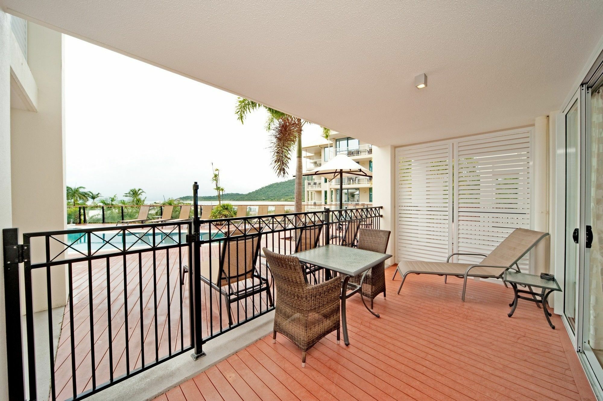 Apartment 2011 Hermitage Drive - Airlie Airlie Beach